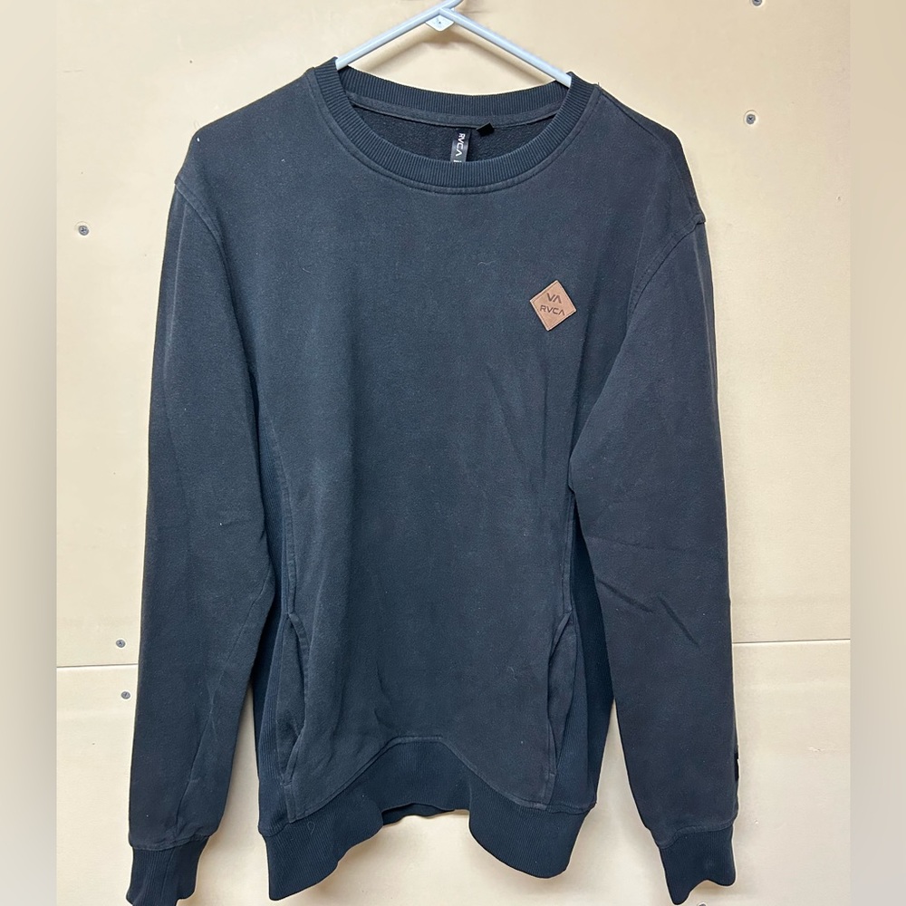 2/$20❤️- SWEATER | Men’s RVCA sweater size medium